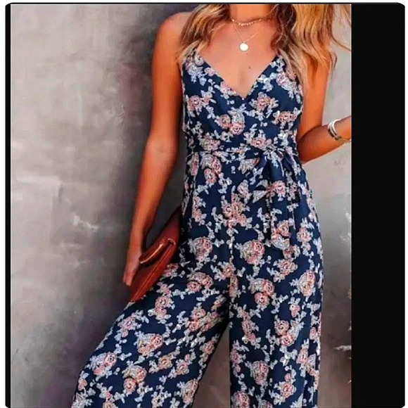 Vici Pants - Vici Sully floral wide leg jumpsuit Size XS